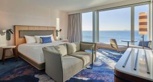 Corner King Room room in Sable At Navy Pier Chicago Curio Collection By Hilton