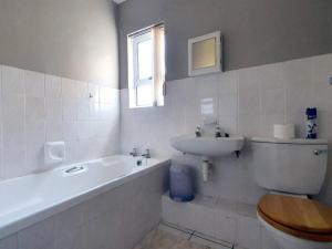 Lagoon & Ocean View Retreat