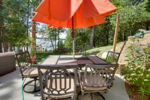 Lakefront Deer River Apt with Dock, Fire Pit and Patio