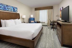 King Room room in Hilton Garden Inn Charlotte Airport