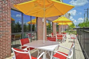 Hampton Inn Blue AshCincinnati, OH