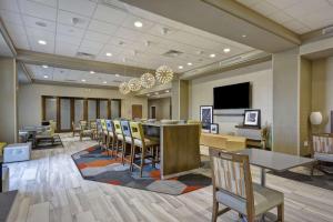 Hampton Inn Blue AshCincinnati, OH