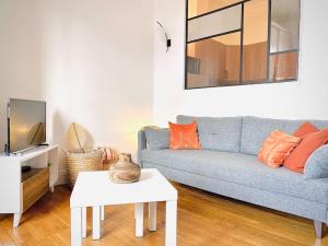 Le Jean Macé, 200m gare, clim.