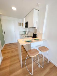 Cozy Studio with Sea Views