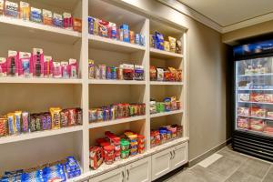 Hampton Inn and Suites Cincinnati - Downtown