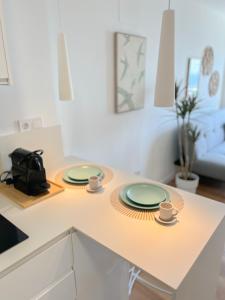 Cozy Studio with Sea Views