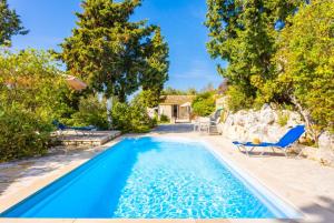 Millers Cottage Large Private Pool AC WiFi