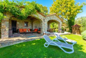 Villa Casale Silvia Large Private Pool AC WiFi