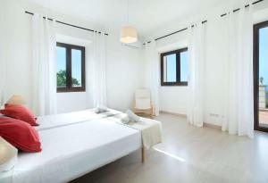 Ses Cases Noves by Vintage Travel