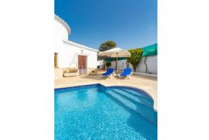 Villa Maria Large Private Pool AC WiFi