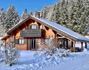 Chalets Chalet Baudelaire, 4* beau et authentique : photos des chambres