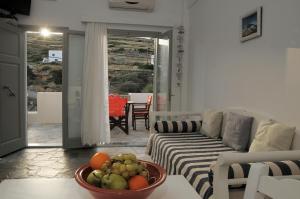 Amoudaki Apartments Folegandros Greece