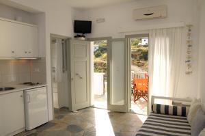 Amoudaki Apartments Folegandros Greece