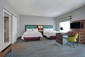 Queen Studio Suite with Two Queen Beds - Non-Smoking room in Hampton Inn & Suites Middleburg FL