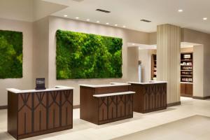 Embassy Suites By Hilton Oahu Kapolei - FREE Breakfast