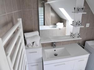 Maisons de vacances Gite Jeanne familial - calme - parking : photos des chambres