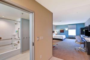 King Suite - Mobility and Hearing Access/Non-Smoking room in Home2 Suites By Hilton Las Vegas Strip South