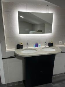 Villa Lidia & Attico degli artisti, free pets , giardino recintato e attrezzato