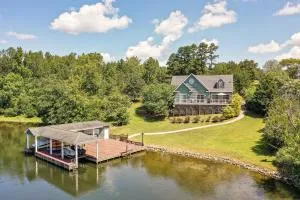 Semora Vacation Rental with Dock on Hyco Lake! - Roxboro