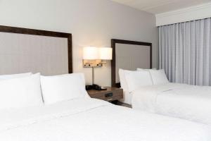Double Room with Two Double Beds - Non-Smoking room in Hampton Inn Milwaukee Northwest