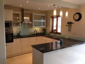 Cahirciveen Marina, Ring Of Kerry - Coomnahincha Cahirciveen Marina, Ring Of Kerry - Coomnahincha