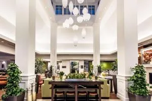 美国希尔顿花园酒店明尼阿波利斯机场购物中心 - 伯恩斯维尔