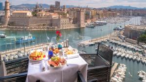 Hotels Sofitel Marseille Vieux-Port : photos des chambres