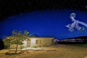 Perfect Getaway withAmazing Views at Joshua Tree home