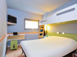 Hotels Ibis Budget Lille Gares Vieux-Lille : photos des chambres