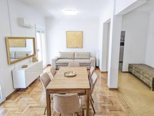 Athens Divas Soul Suite