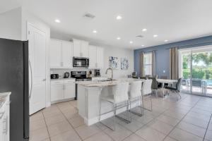 4 BR Spacious House in Encore Near Disney