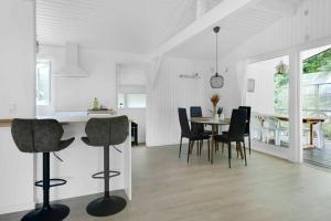 Newly Renovated Holiday Home In The Forest