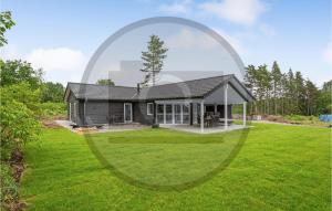Stunning Home In Ebeltoft With Sauna