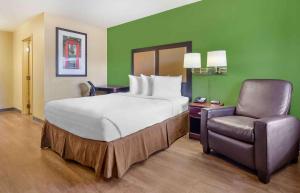 Queen Studio - Non-Smoking room in Extended Stay America Suites - Roanoke - Airport