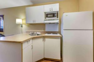Extended Stay AmericaSuites - Phoenix - Deer Valley