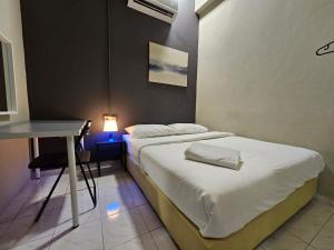Room at Lebuh Armenian Georgetown City Center
