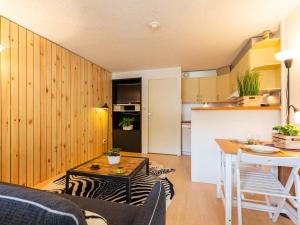 Appartements Studio Saint-Lary-Soulan, 1 piece, 4 personnes - FR-1-296-477 : photos des chambres