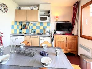 Appartement PMR au Corbier, Vue Vallée, Balcon - FR-1-267-273