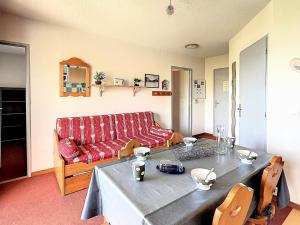 Appartement PMR au Corbier, Vue Vallée, Balcon - FR-1-267-273