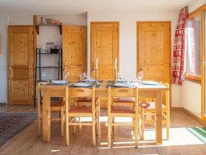 Appartement centre station, parking, 2 chambres - FR-1-645-42