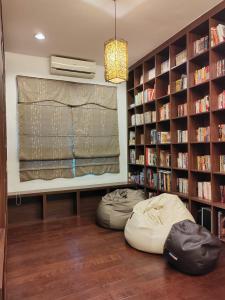 Nice semi D house at Tangkak