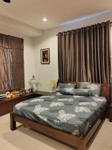 Nice semi D house at Tangkak