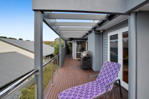 Summer by the Sea by ReadyStay- BYO LINEN AND TOWELS