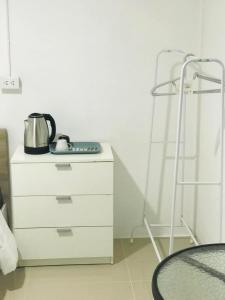 D 8 Hostel Success D Hostel Studio &Cafe’