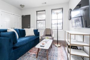 CozySuites Music Row Elegant 1BR w free parking 51