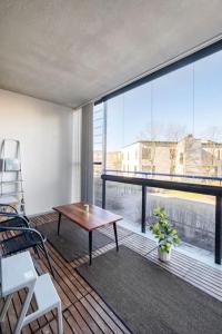 Relaxing apartment by sea + Sauna + free Parking