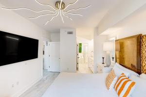 Baytowne Wharf Market Street Inn 336 and 338 Combo