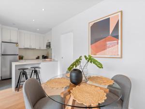 Sweet Darling by ReadyStay- South Yarra