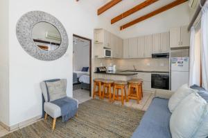 San Lameer Villa 1902 - 2 Bedroom Standard - 4 pax - San Lameer Rental Agency