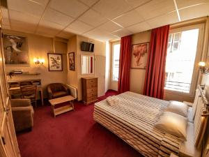 Hotels Hotel Le Colbert : photos des chambres